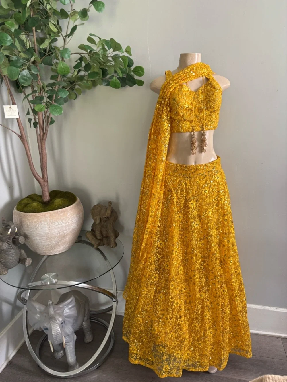 AhoiCHIC Yellow Embroidered Dress - M - Picture 1 of 16